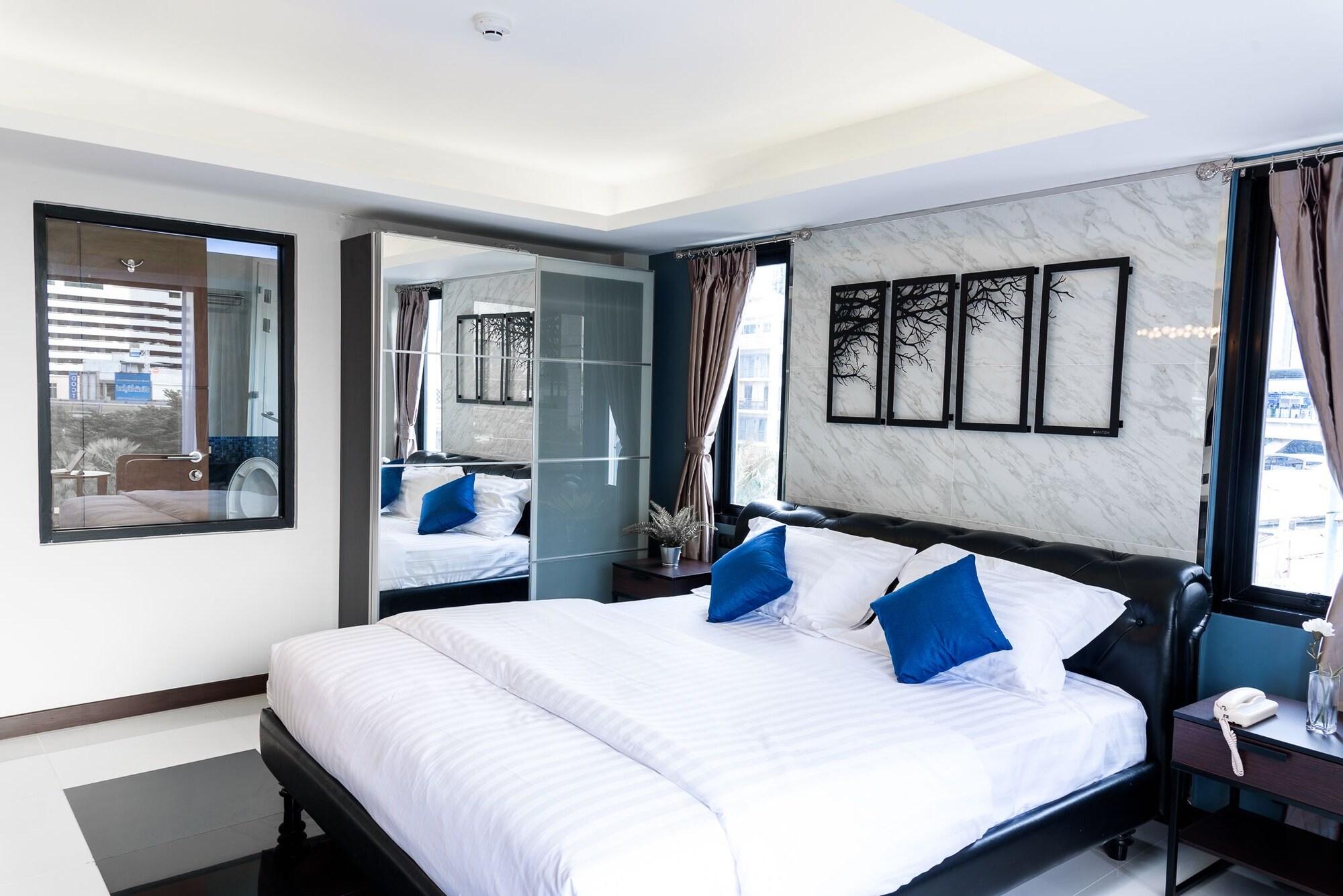 The Connex Asoke Hotel Банкок Екстериор снимка