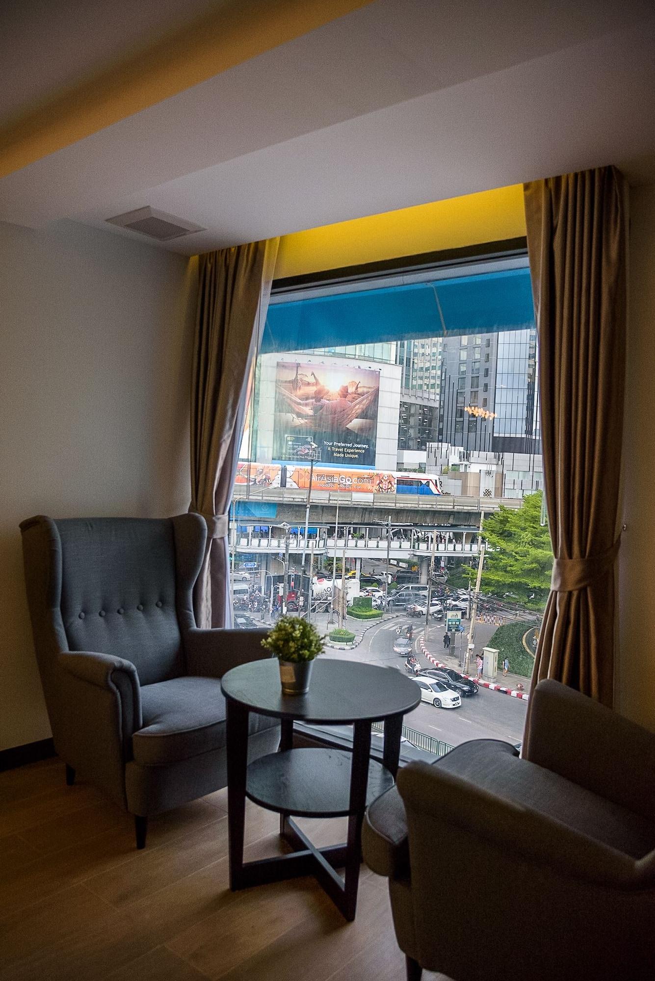 The Connex Asoke Hotel Банкок Екстериор снимка