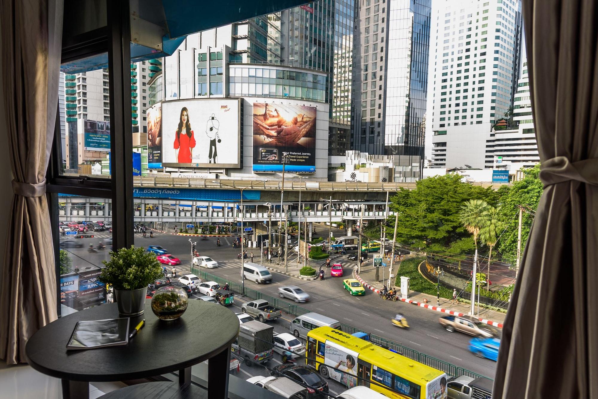 The Connex Asoke Hotel Банкок Екстериор снимка
