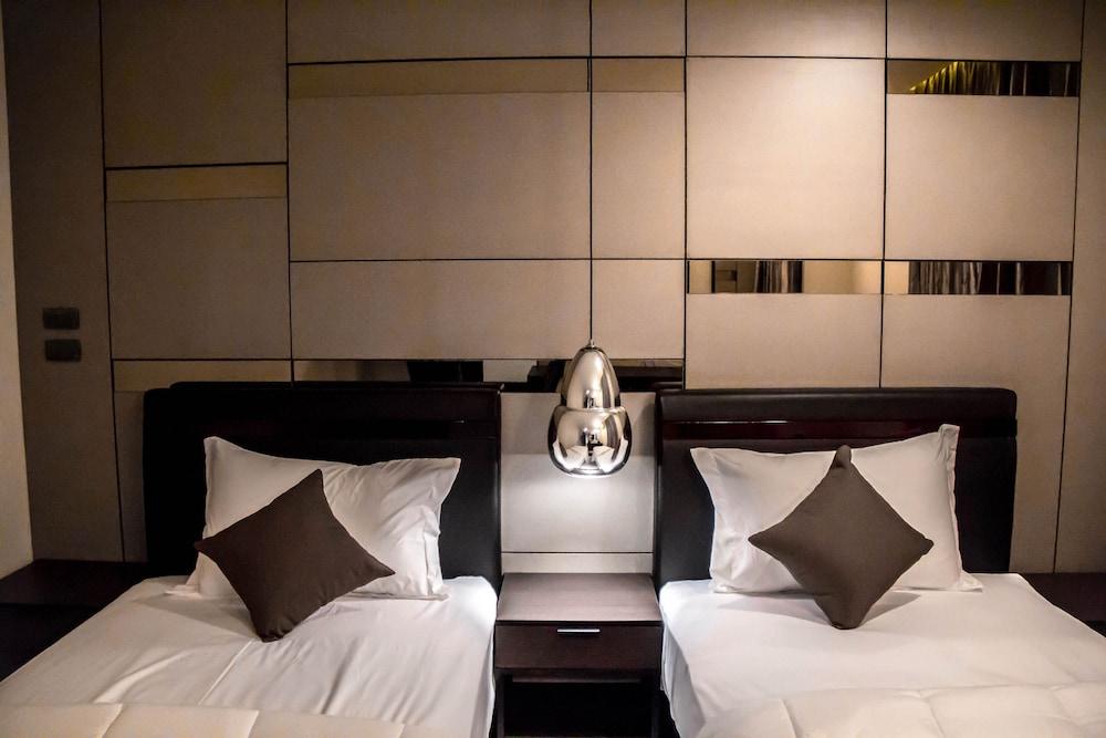 The Connex Asoke Hotel Банкок Екстериор снимка