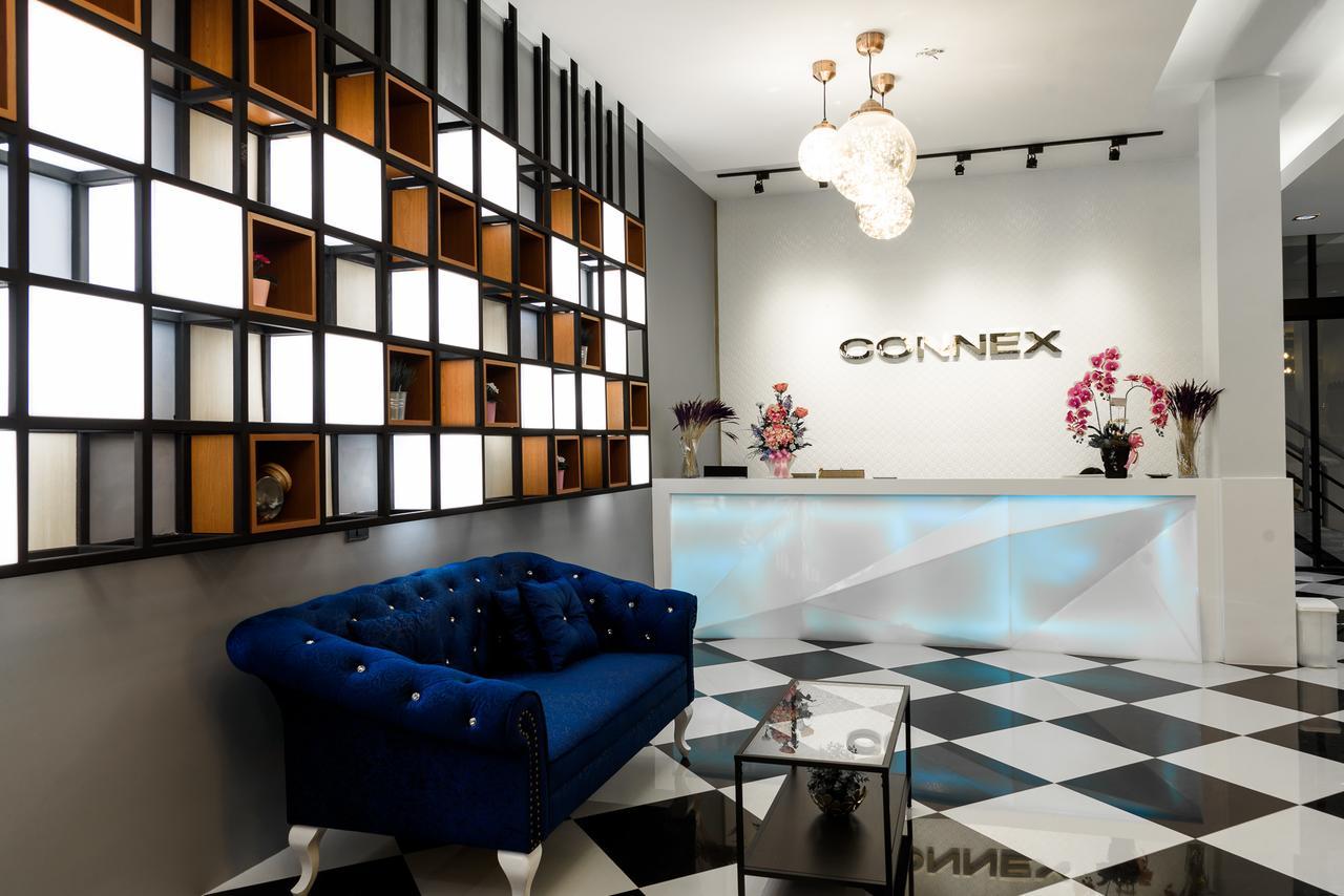 The Connex Asoke Hotel Банкок Екстериор снимка