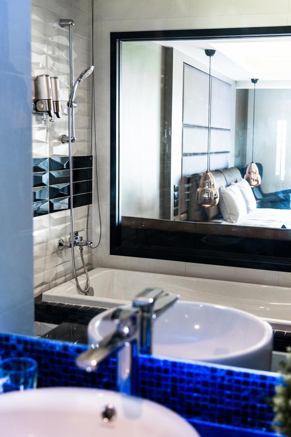 The Connex Asoke Hotel Банкок Екстериор снимка