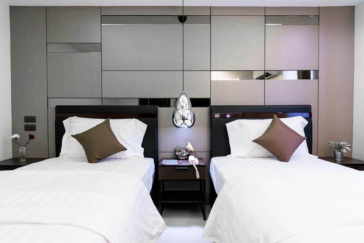 The Connex Asoke Hotel Банкок Екстериор снимка