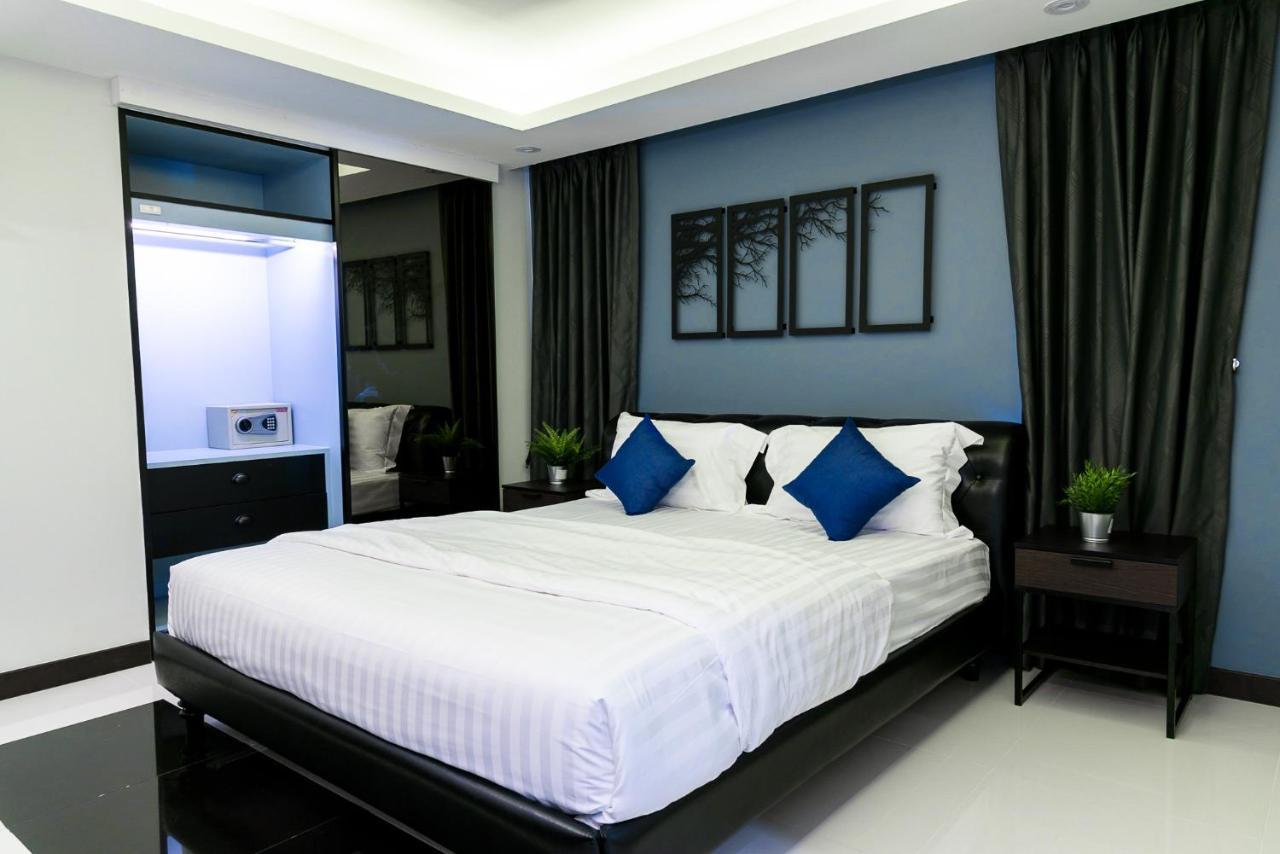 The Connex Asoke Hotel Банкок Екстериор снимка